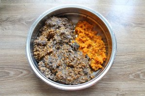 Грибная икра через мясорубку на зиму Грибная икра через мясорубку на зиму
